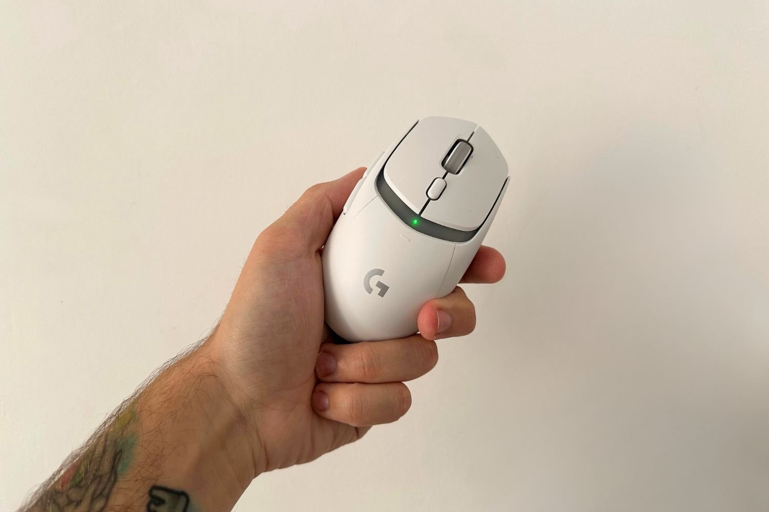 Logitech G309 Lightspeed Review: The Universal Mouse for Gamers?